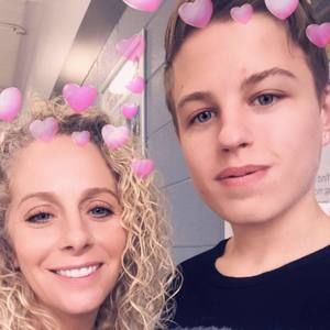 Meet your Posher, Maribeth